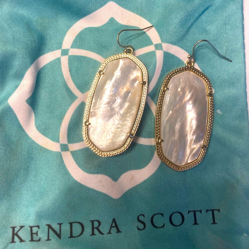 Kendra Scott Danielle Gold Drop Earrings
